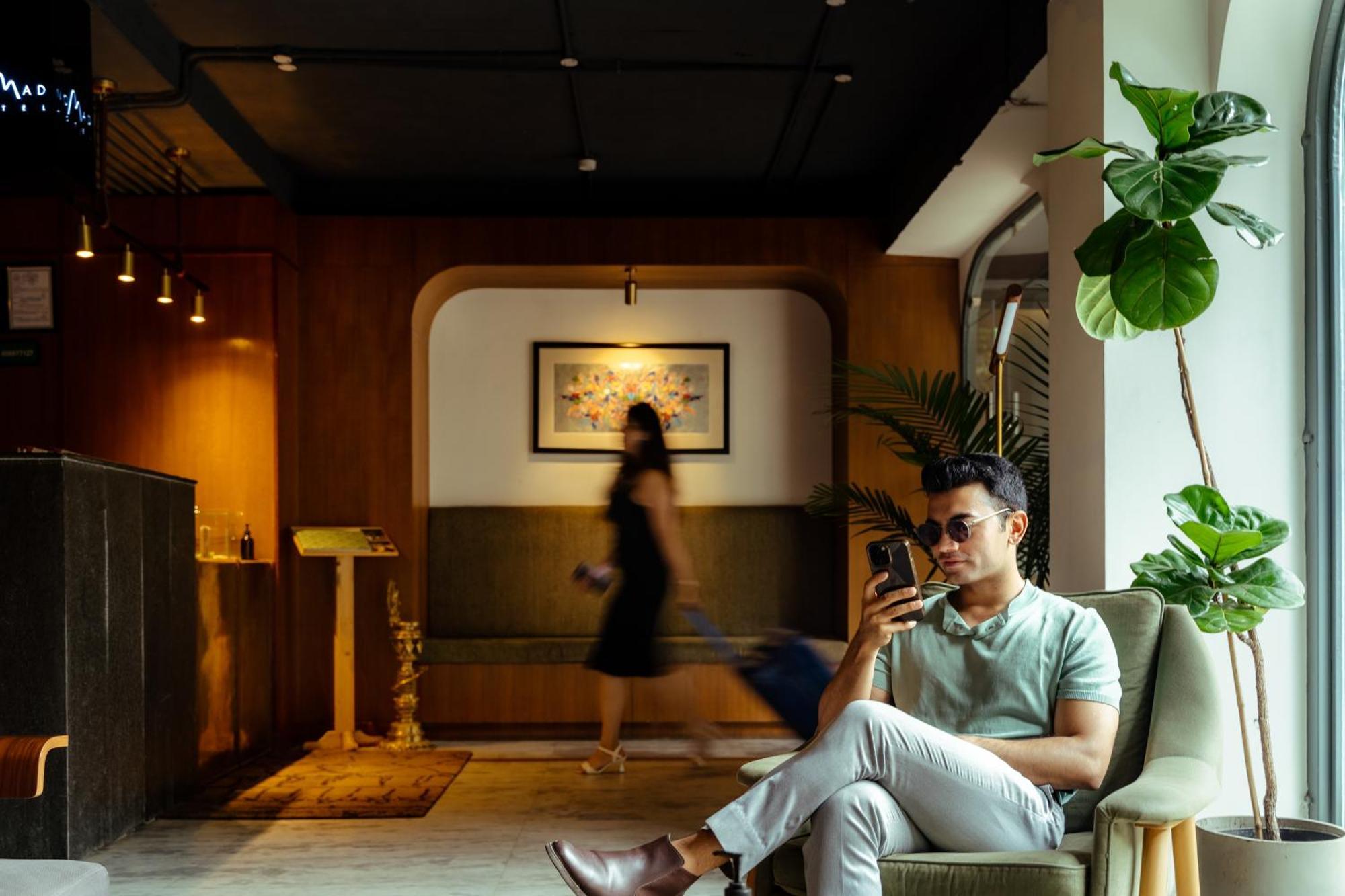 Nomad Hotel Lazimpat Катманду Экстерьер фото