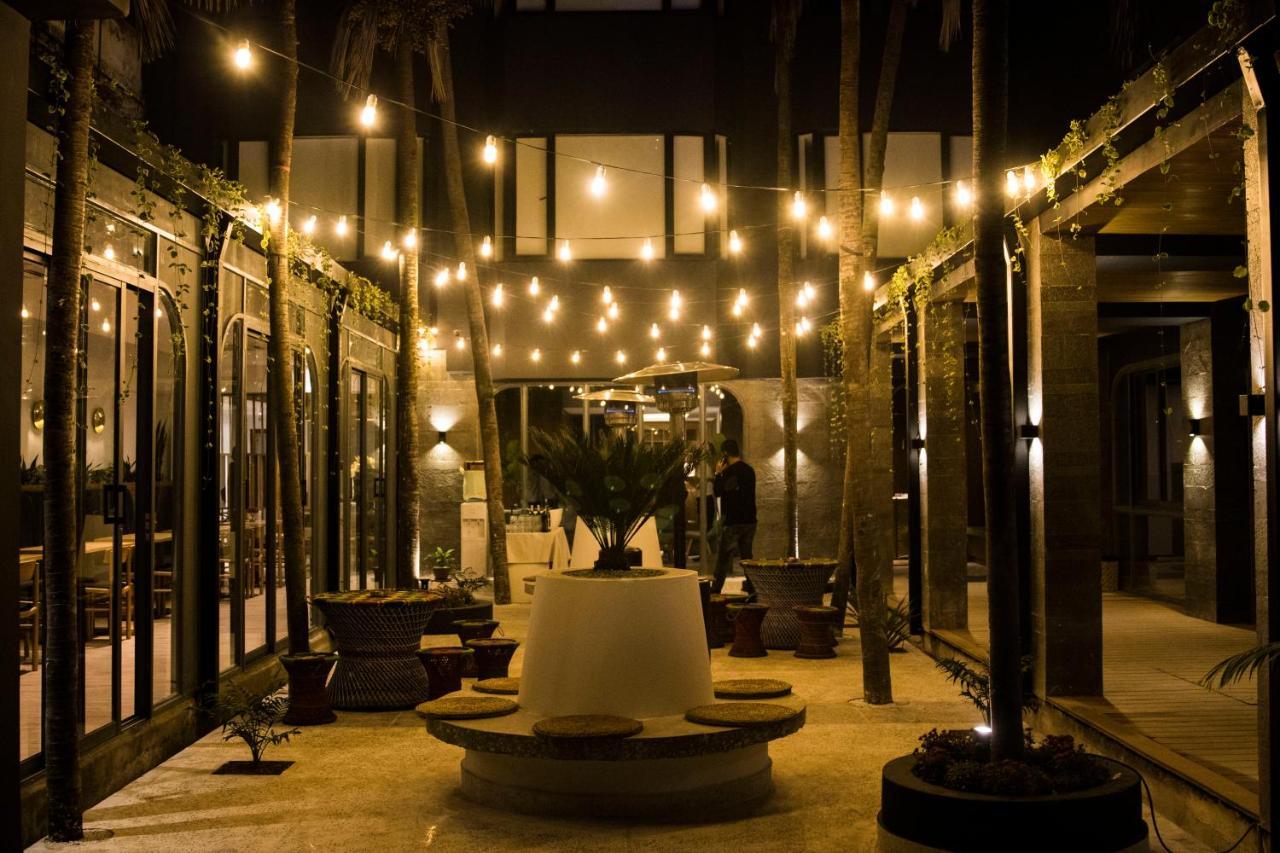 Nomad Hotel Lazimpat Катманду Экстерьер фото