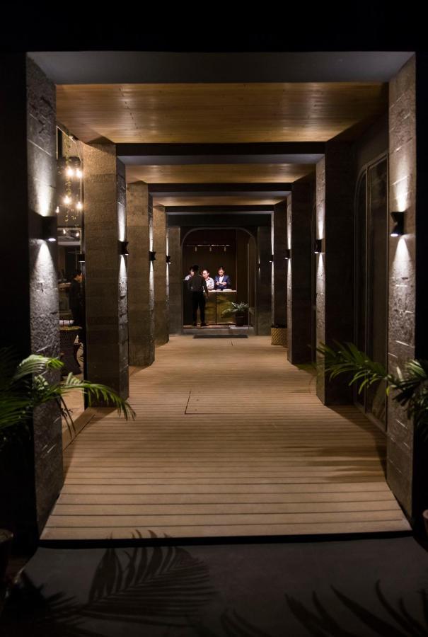 Nomad Hotel Lazimpat Катманду Экстерьер фото