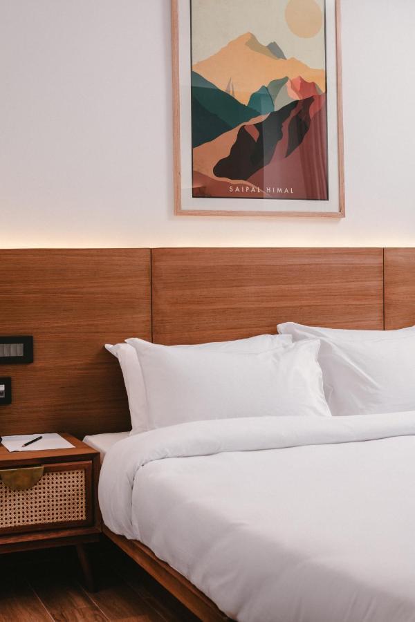 Nomad Hotel Lazimpat Катманду Экстерьер фото